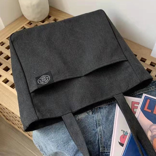 Shoulder bags made from canvas