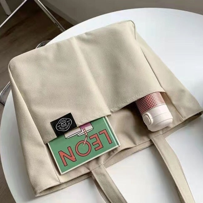 Shoulder bags made from canvas