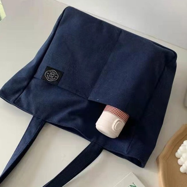 Shoulder bags made from canvas