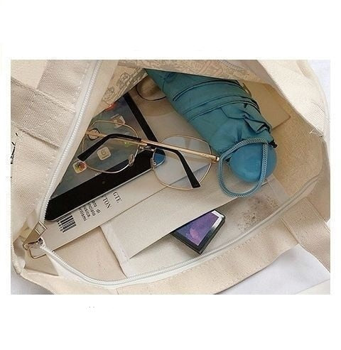 Shoulder bags made from canvas
