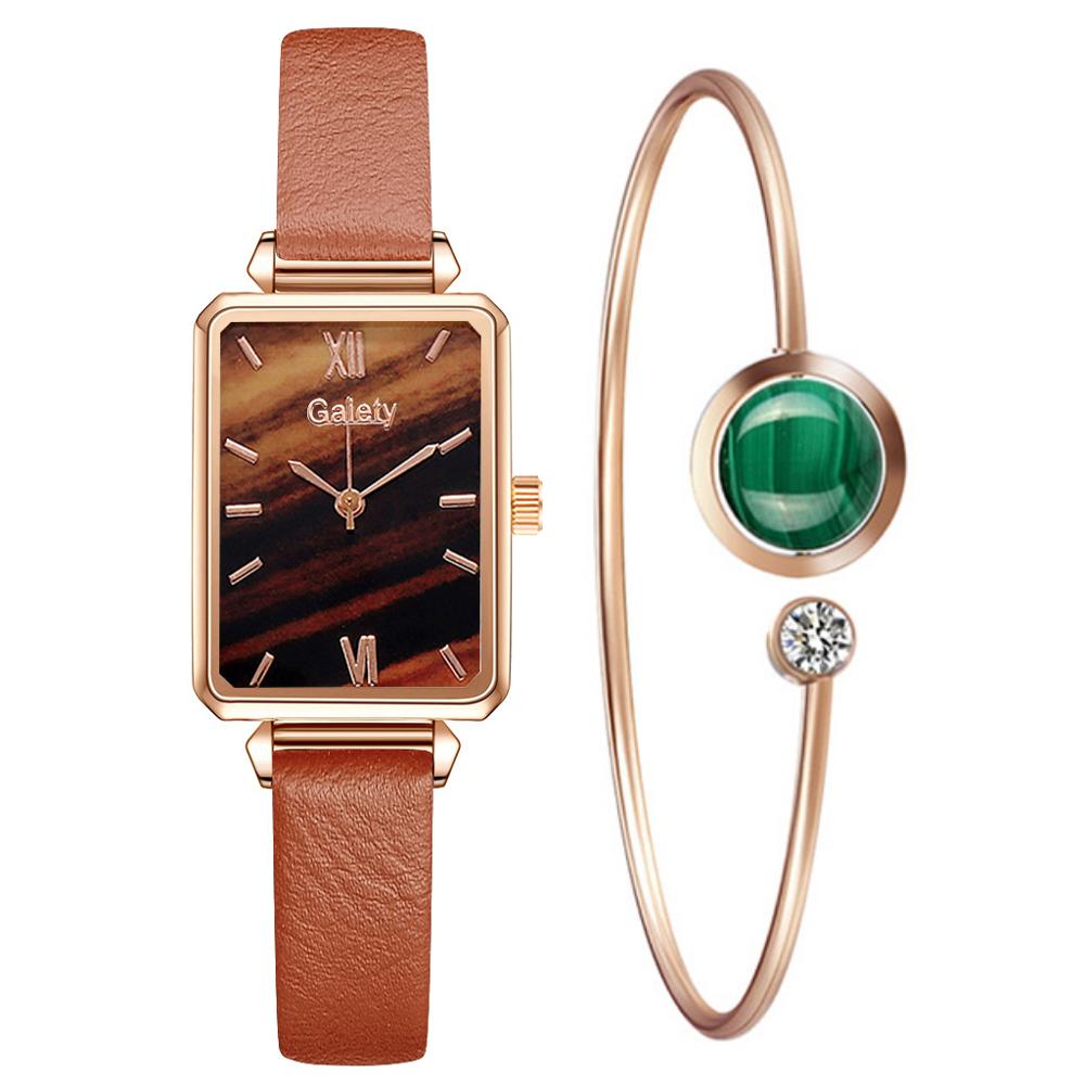 Women's Casual Watch with Bracelet