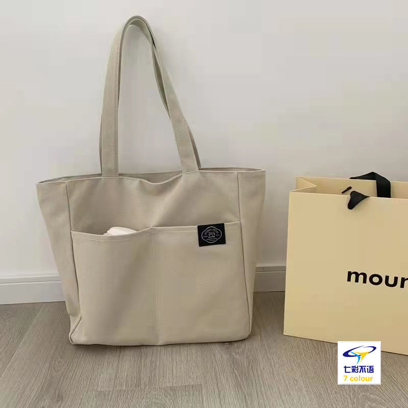 Shoulder bags made from canvas