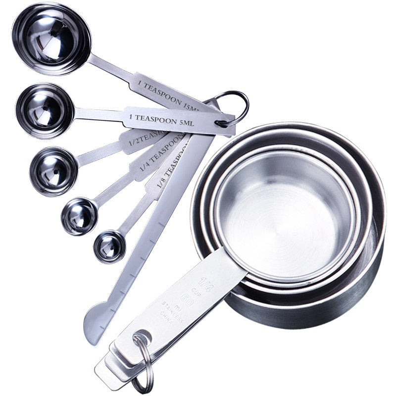 Conjunto de copos e colheres de medição