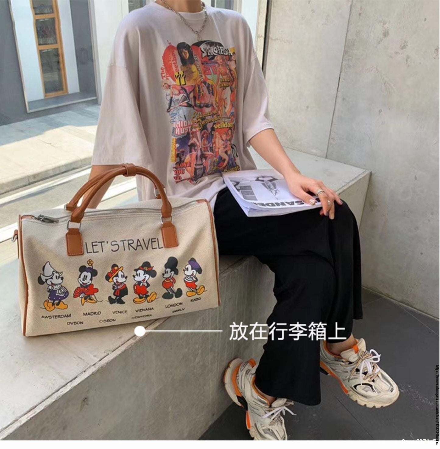 Mickey themed shoulder bag: A journey around the world