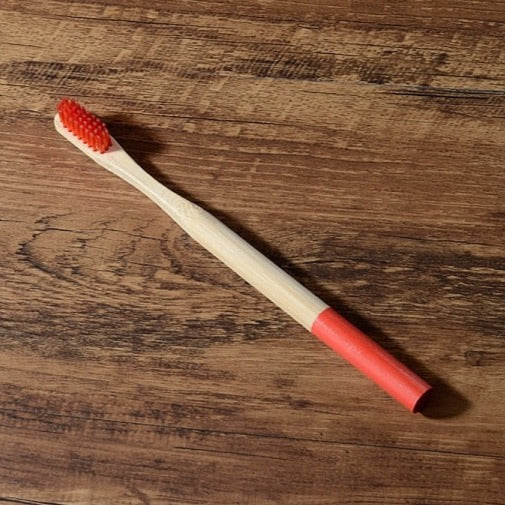 Escova de dente de Bambu